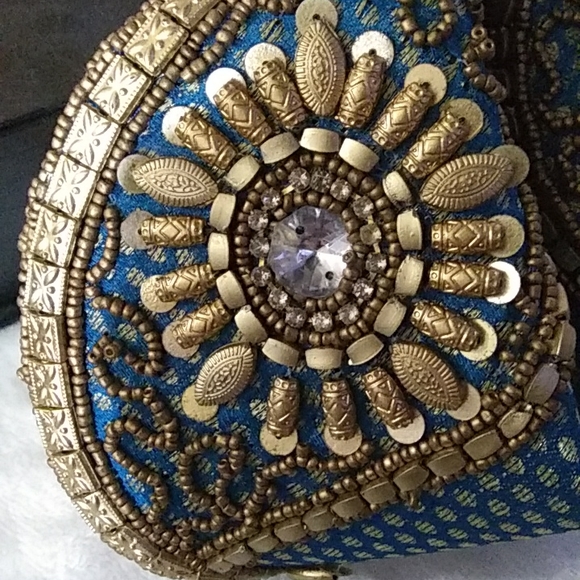 Woman's purse - Picture 4 of 5